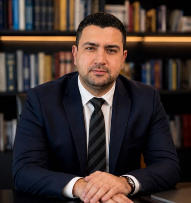 Dr. Caio Puga